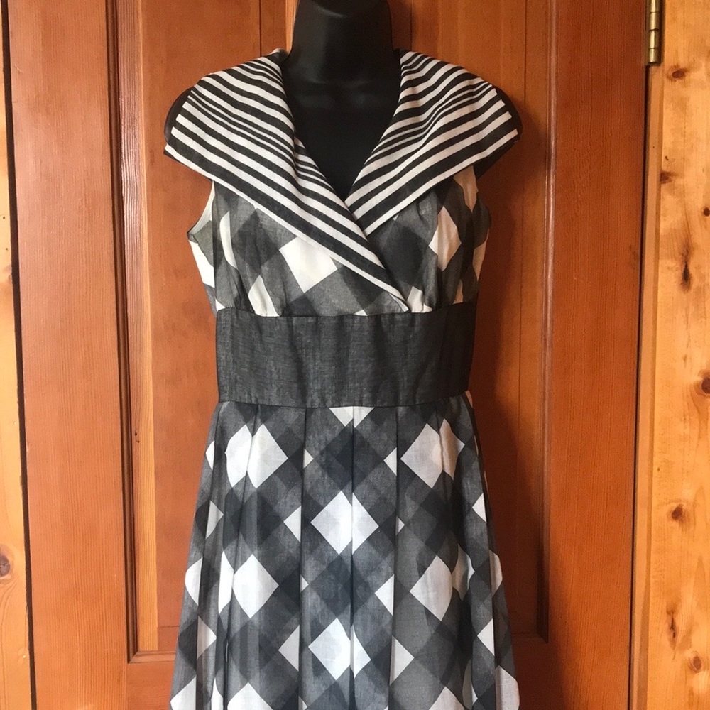Vintage Lovely 1950s Spring Garden Party Dress Black White Plaid Big Lapels 7/8
